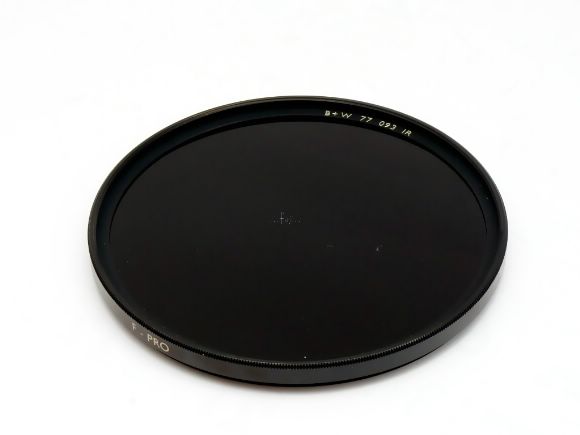 wB+W~uinfrared Filter 093(62mm)(093 infrared black 62)