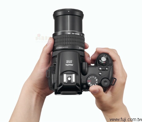FUJIFILMFinepix-S9500數位相機(數位蘋果網)