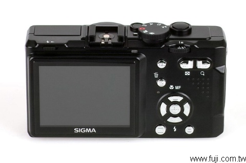 SIGMADP1數位相機(數位蘋果網)