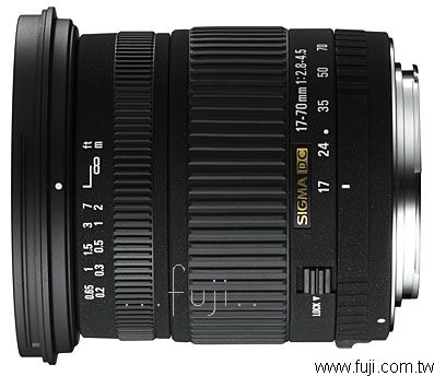 SIGMA�A��17-70mm f/2.8-4.5 DC Macro�Ʀ�沴�M�����Y(17-70mm f/2.8-4.5 DC Macro)