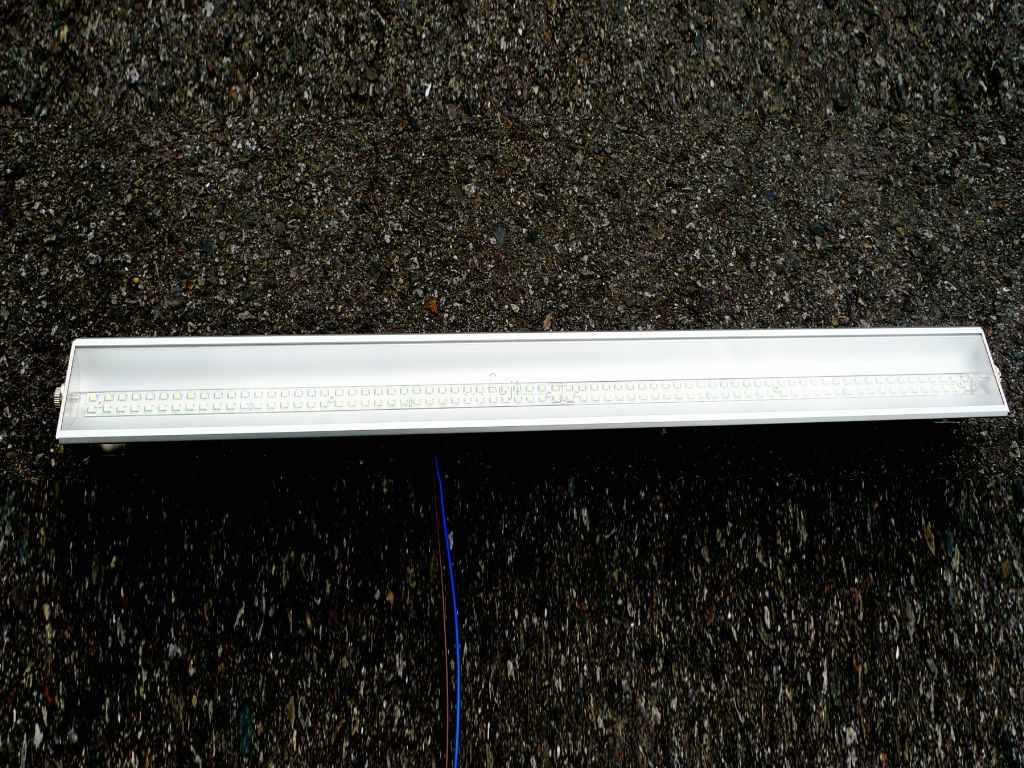 LCM-3020 �s���GA6536