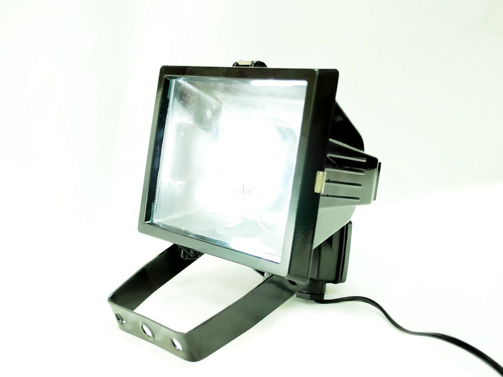 L500W18W �s���GA7288