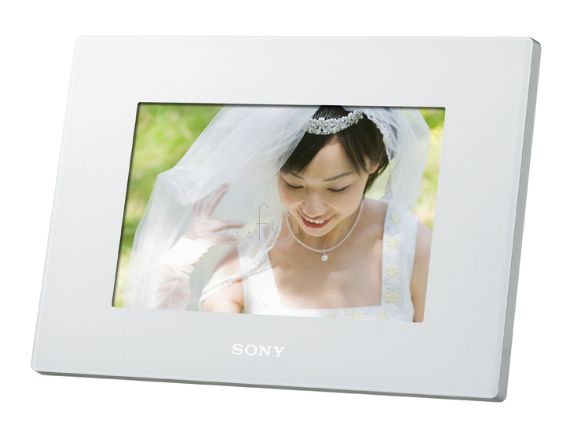 SONY原廠7吋DPF-D720 S-Frame 數位相框(雅緻白)(DPF-D720/W)