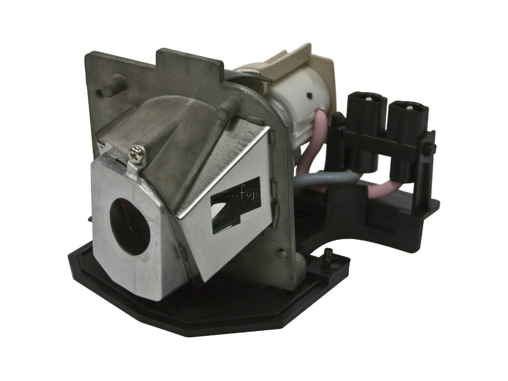 OPTOMA��tEP726��v���M�οO�w