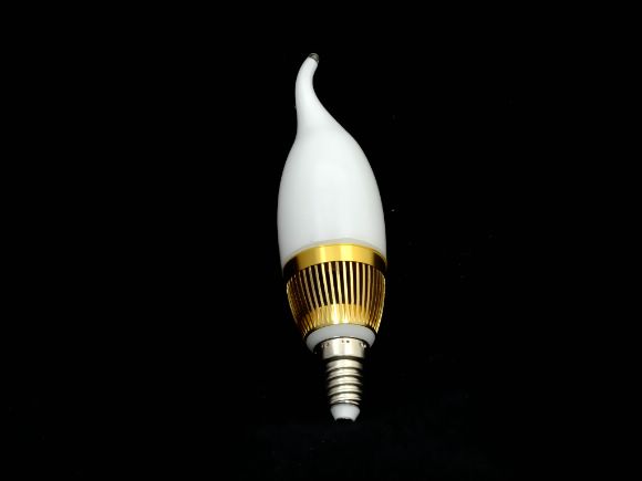 LINGO�ٹq3x1W LED�����ԧ�����O(E14 �����Y)(L3W-CANDLE-E14)